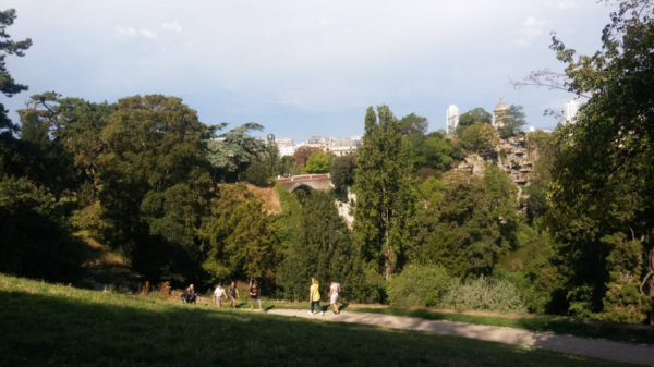 Op pad door Parijs, door het park, wandelinspiratie Aat van der Harst