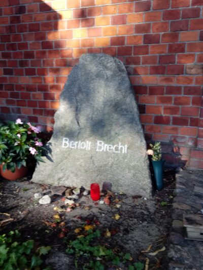 Graf Bertolt Brecht Graf Bertolt Brecht