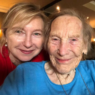 Hilde Backus met moeder